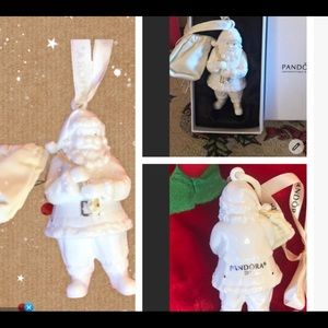 Stunning/authentic🎄HP🎄retired  (never left box Pandora 2013 Christmas orn…)
